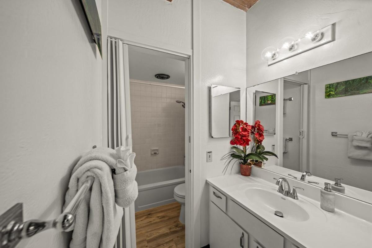 Newly Upgraded 1Br Unit Near Beach Max Of 5 Guests Kailua-Kona Exterior foto
