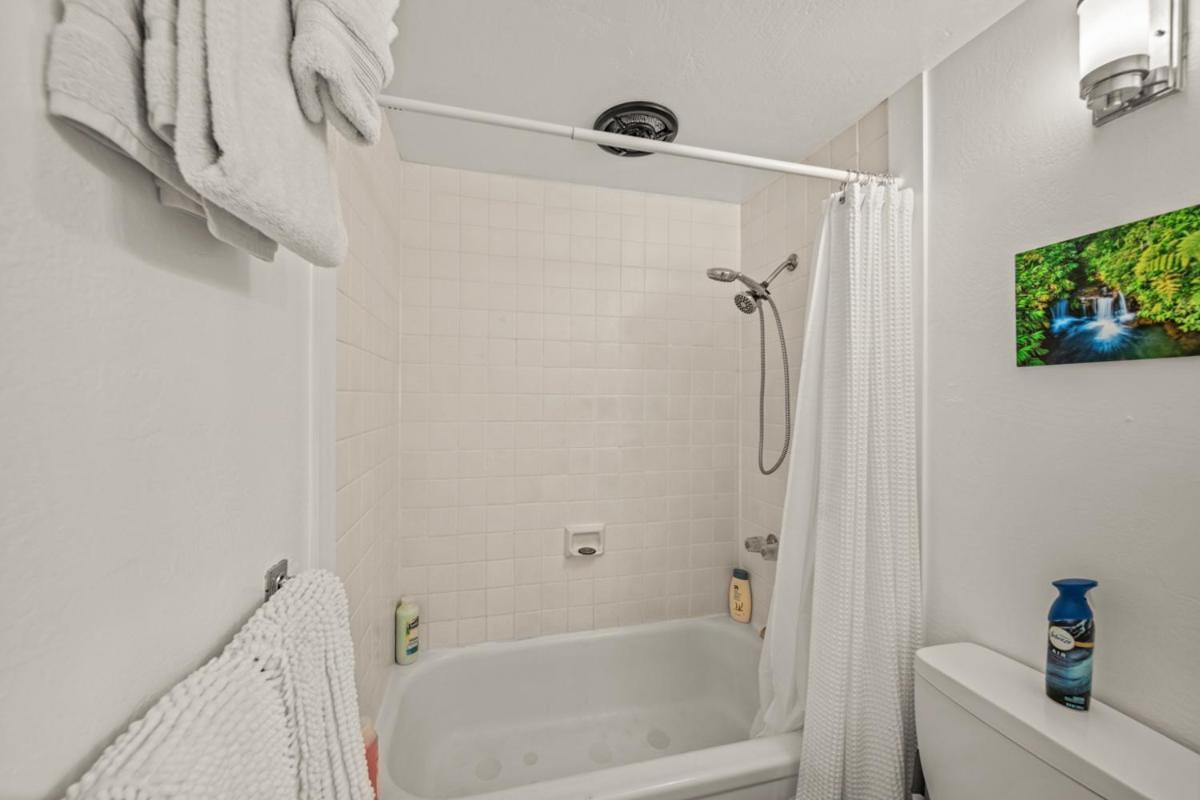 Newly Upgraded 1Br Unit Near Beach Max Of 5 Guests Kailua-Kona Exterior foto